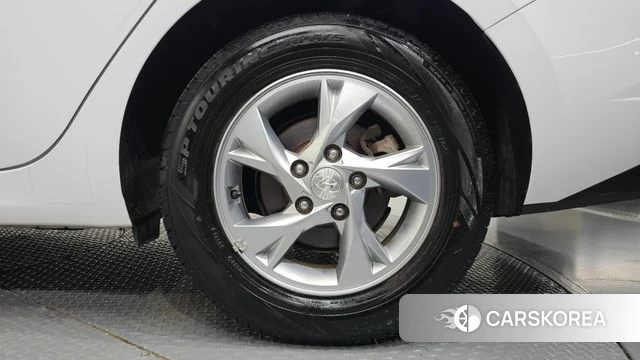 Hyundai Avante (CN7) id 4918025 из Кореи 13