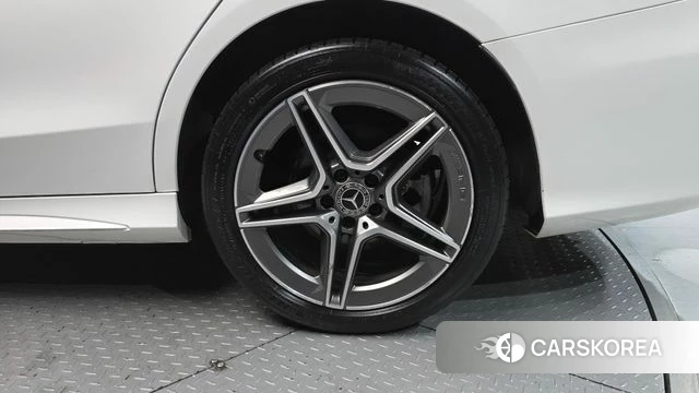 Mercedes-Benz C-Class W205 id 4430172 из Кореи 13
