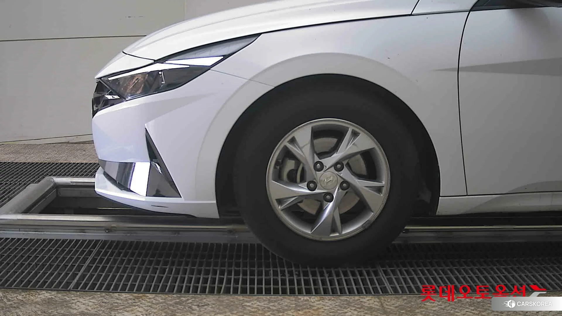 Hyundai Avante id 3869267 из Кореи 13