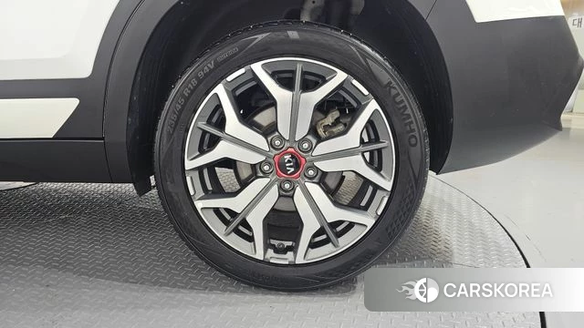 Kia Seltos id 4677130 из Кореи 13