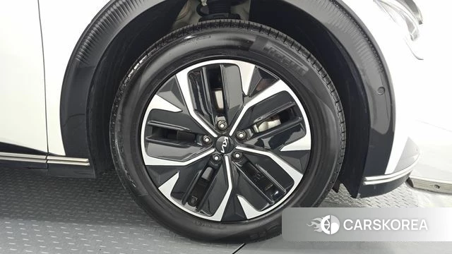 Kia EV6 id 4898631 из Кореи 13