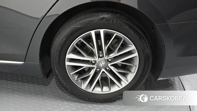 Hyundai Grandeur IG id 4435601 из Кореи 13