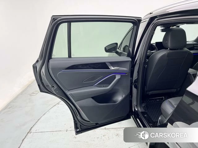 Volkswagen Tiguan L id 4258914 из Китая 13