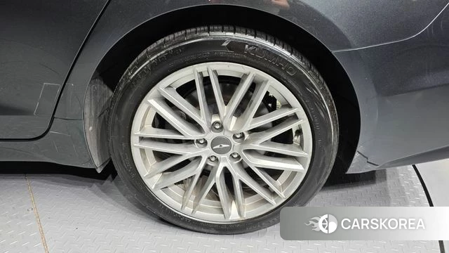 Genesis G70 id 4496584 из Кореи 13
