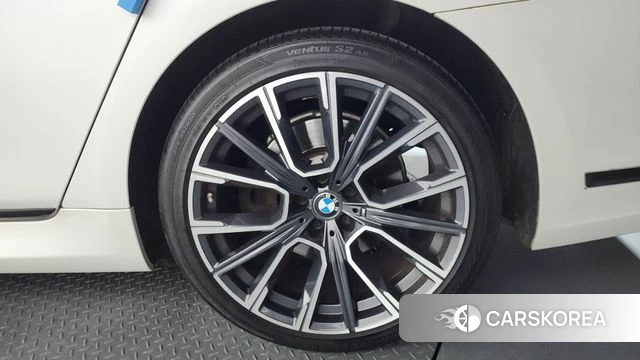BMW 7 Series (G11) id 4625166 из Кореи 13
