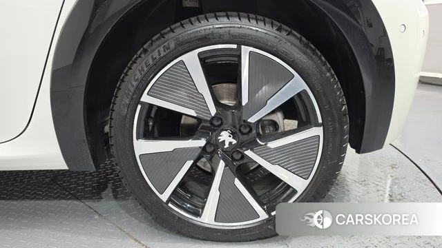 Peugeot e-208 second Generation id 4711468 из Кореи 13