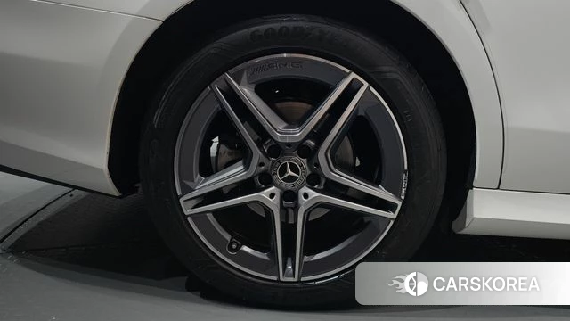 Mercedes-Benz E-Class W213 id 4613003 из Кореи 13
