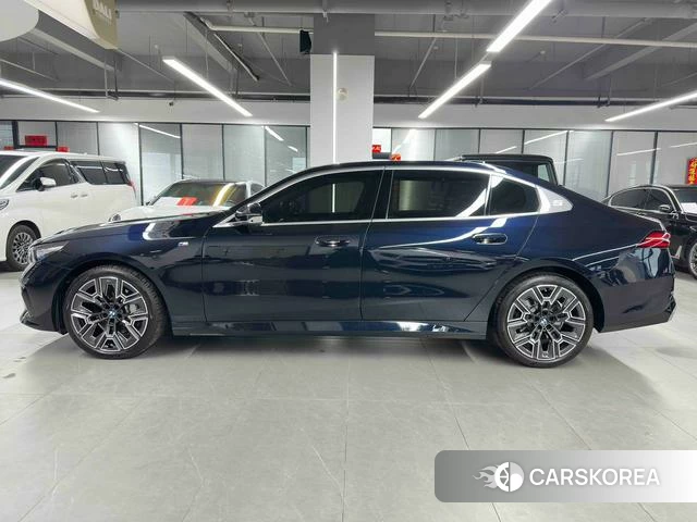 BMW 5 series id 4261678 из Китая 13