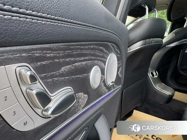 Mercedes-Benz E-class id 4256905 из Китая 13