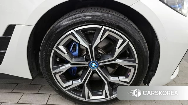 BMW i4 id 4322022 из Кореи 13