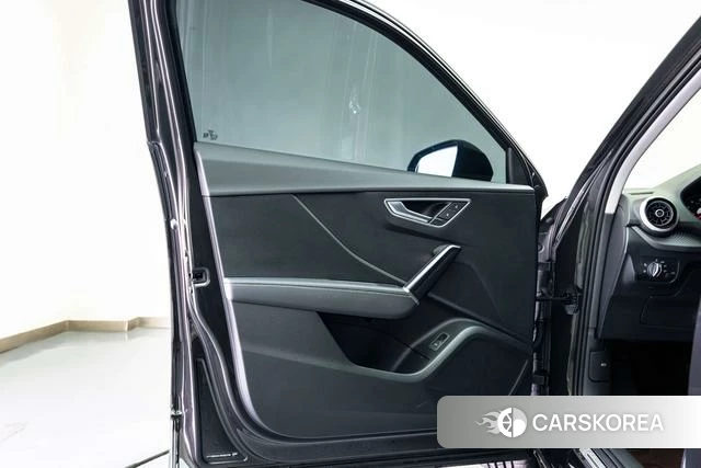 Audi Q2L id 4298245 из Китая 13