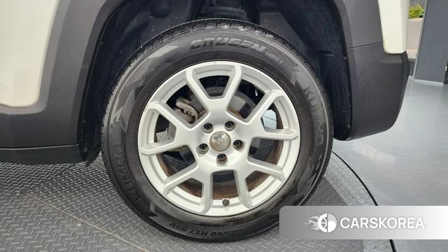 Jeep Renegade id 4203576 из Кореи 13