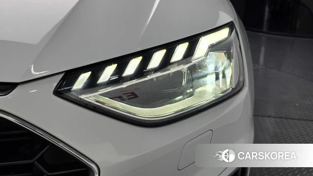 Audi A4 (B9) id 4495256 из Кореи 14
