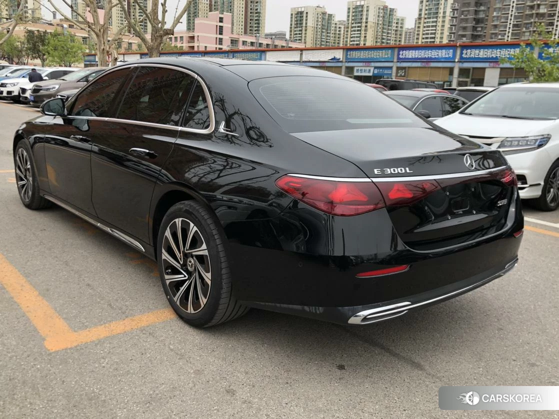 Mercedes-Benz E-Class id 4513496 из Китая 14