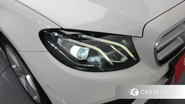 Mercedes-Benz E-Class W213 id 4536858 из Кореи 14