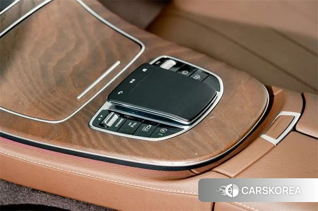 Mercedes-Benz E-class id 3856087 из Китая 14