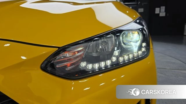 Hyundai Veloster (JS) id 4620431 из Кореи 14