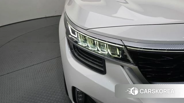 Kia Seltos id 4625471 из Кореи 14