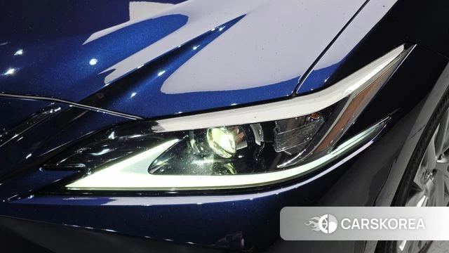 Lexus ES300h 7th generation id 4402146 из Кореи 14