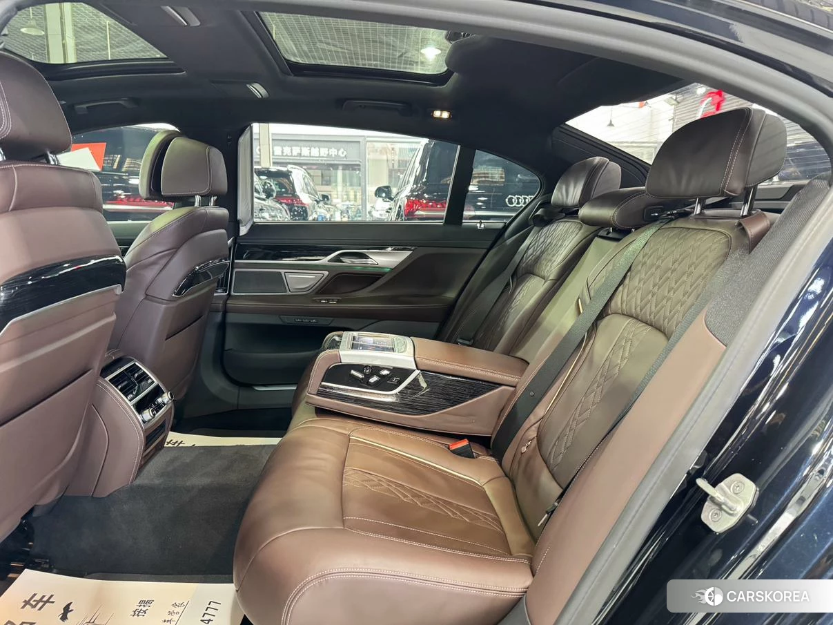 BMW 7 series id 4473403 из Китая 14