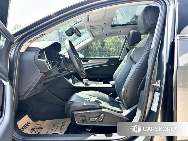 Audi A6L id 3920140 из Китая 14