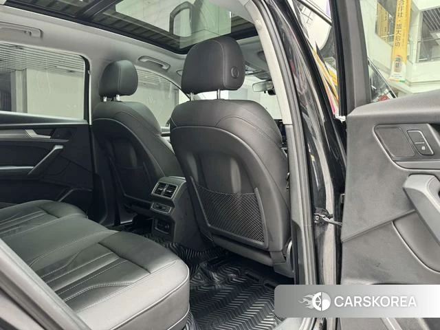 Audi Q5L id 4261317 из Китая 14