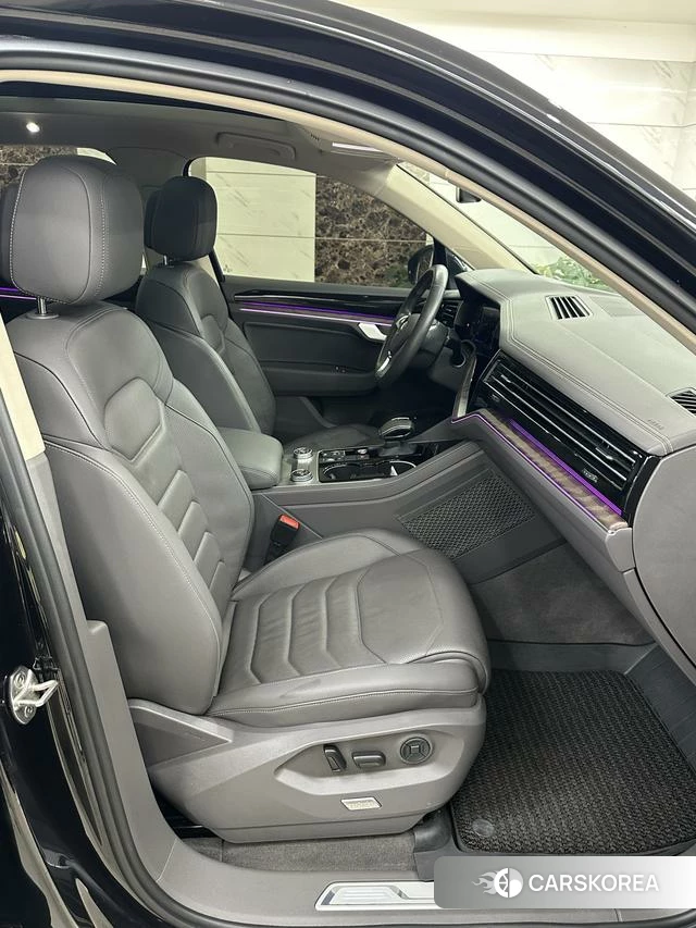 Volkswagen Touareg id 4213387 из Китая 14