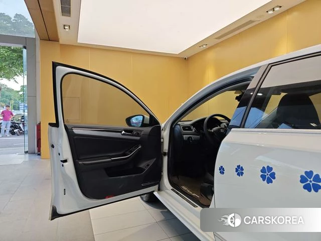 Volkswagen Sagitar id 4227318 из Китая 14