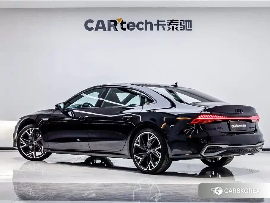 Audi A7L id 4570596 из Китая 14