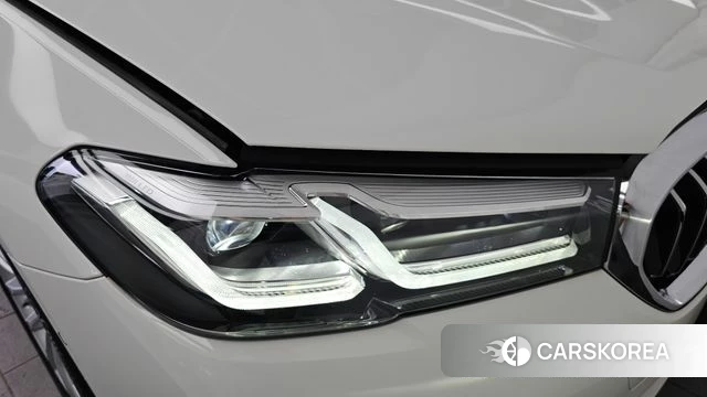 BMW 5 Series (G30) id 4550649 из Кореи 14