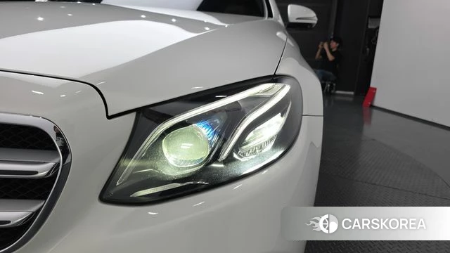 Mercedes-Benz E-Class W213 id 4317884 из Кореи 14