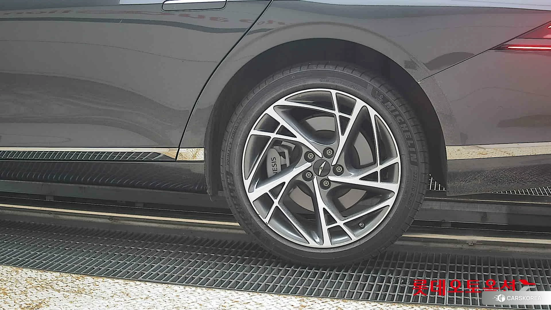 Hyundai G90 id 4909266 из Кореи 14