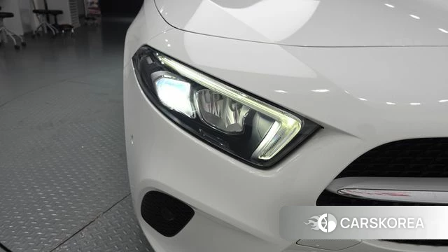 Mercedes-Benz A-Class W177 id 4614879 из Кореи 14
