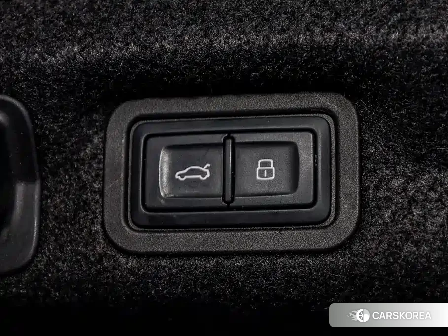 Audi A7L id 4601169 из Китая 14