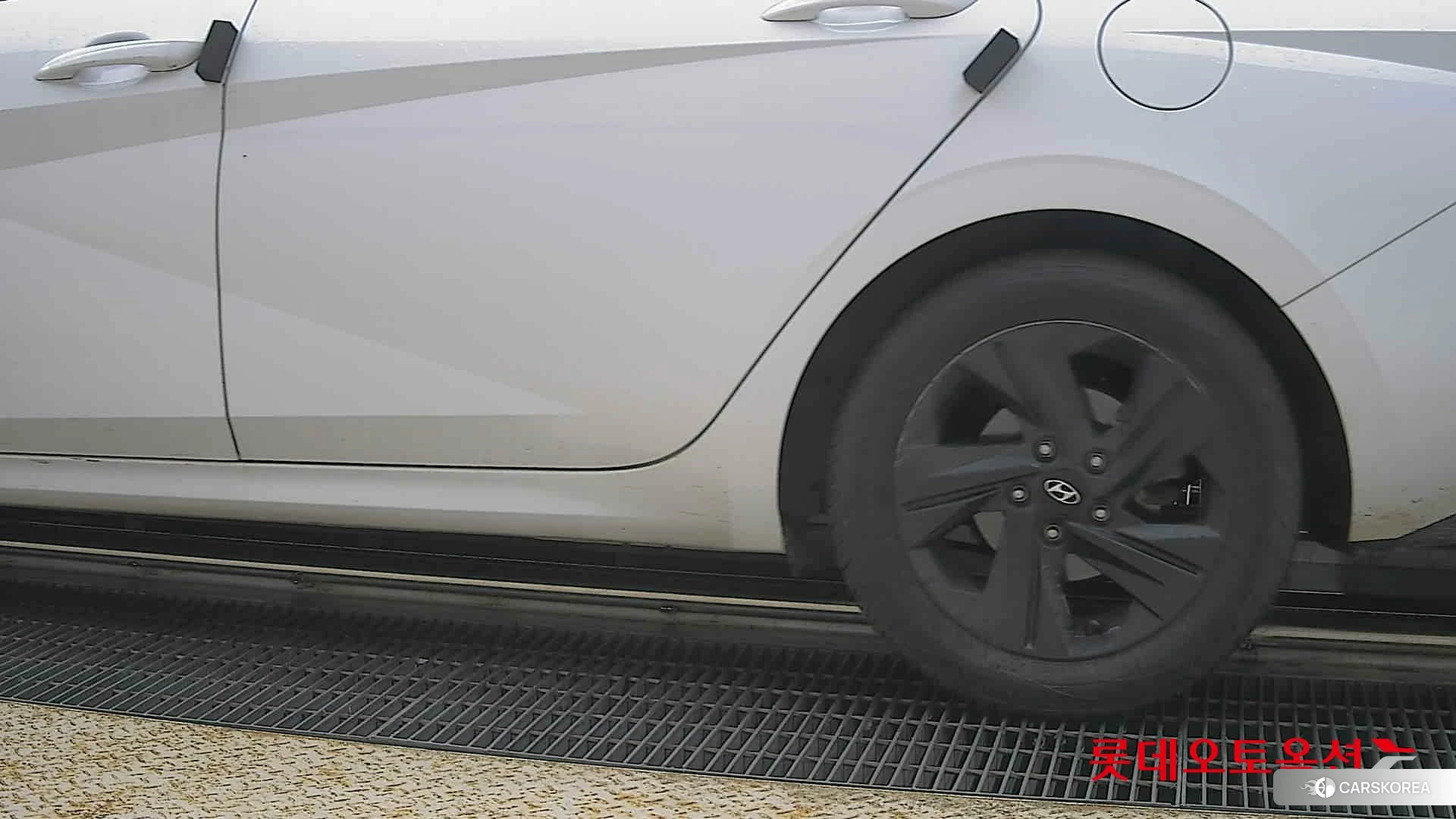 Hyundai Avante id 4289421 из Кореи 14