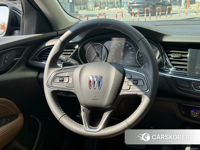 Buick Regal id 3920807 из Китая 14