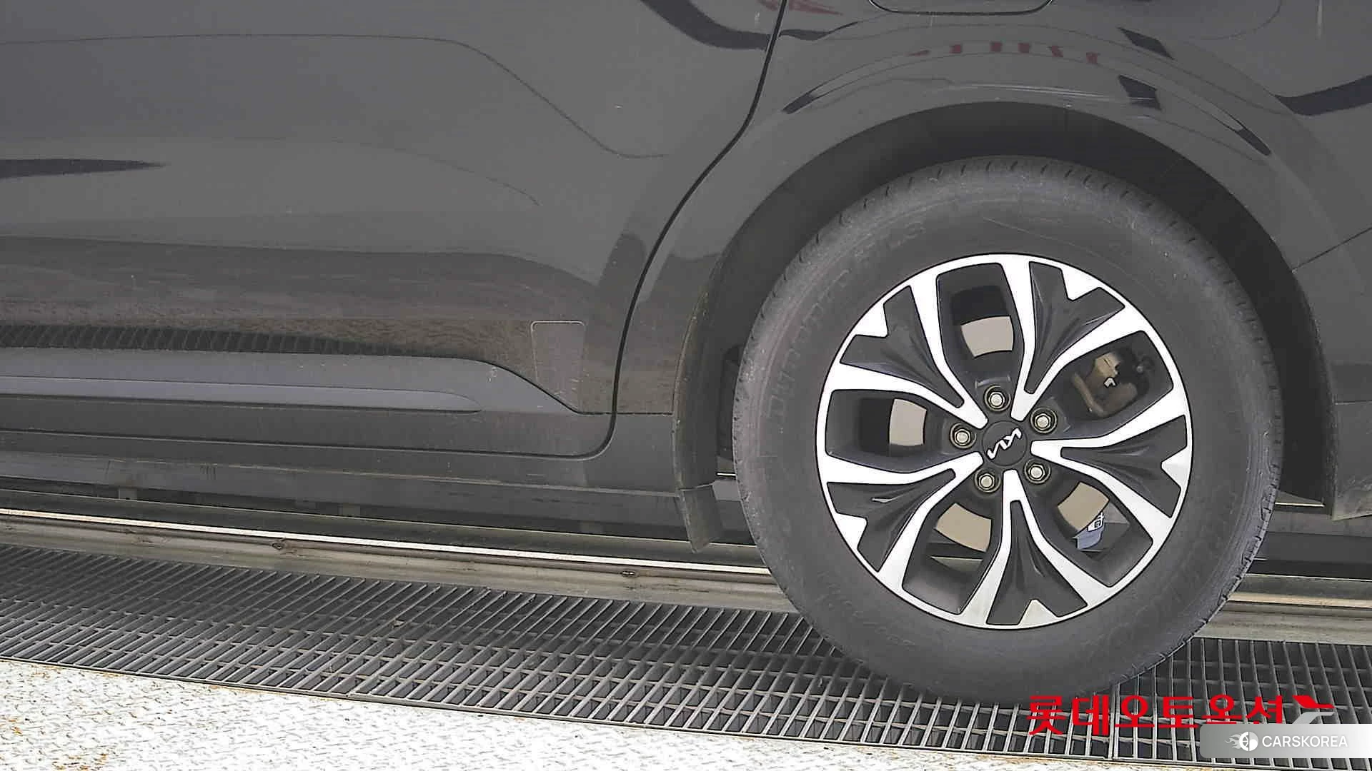 Kia Carnival id 4289623 из Кореи 14