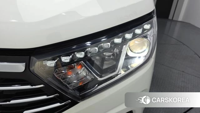 Ssangyong Korando Turismo id 4363205 из Кореи 14