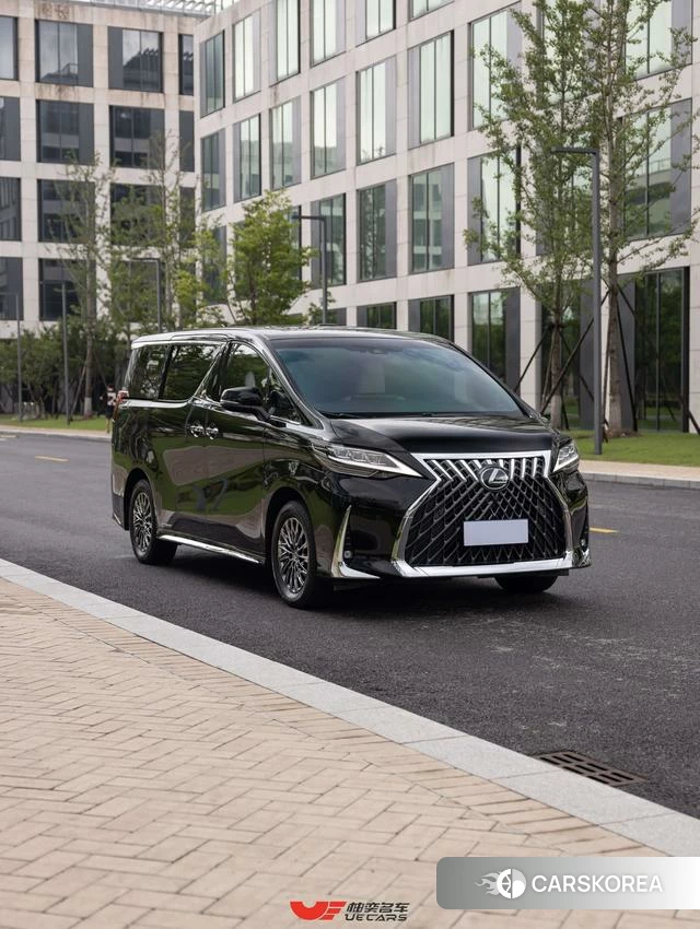 Lexus LM id 4278801 из Китая 14