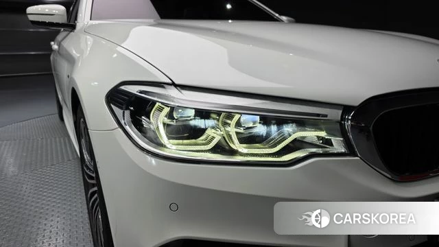 BMW 5 Series (G30) id 4520108 из Кореи 14
