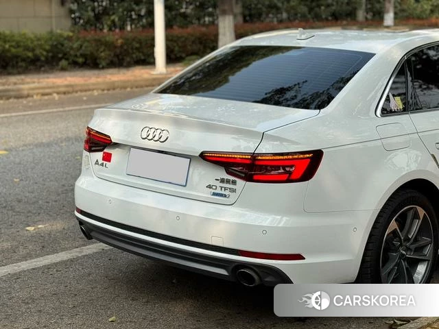Audi A4L id 4242158 из Китая 14