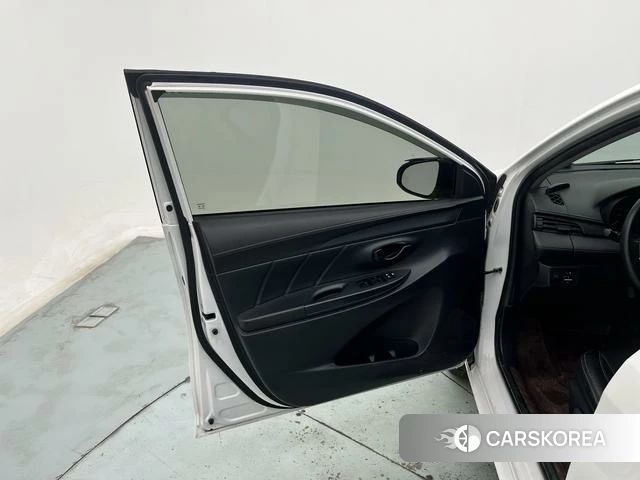 Toyota Vios id 4320959 из Китая 14