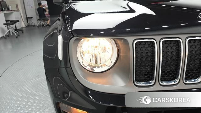 Jeep Renegade id 4572920 из Кореи 14