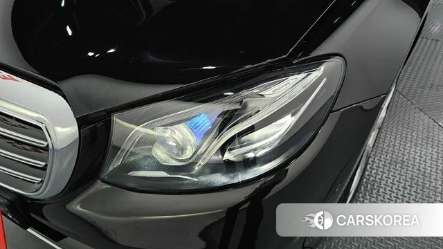 Mercedes-Benz E-Class W213 id 4632545 из Кореи 14