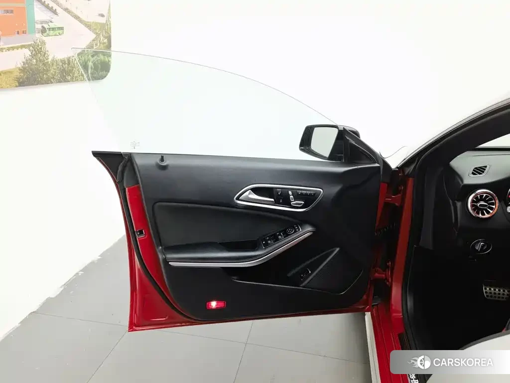 Mercedes-Benz CLA id 4628474 из Китая 14