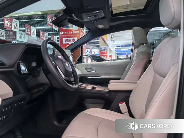 Toyota Saina id 4335208 из Китая 14