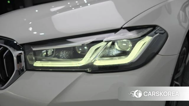 BMW 5 Series (G30) id 4651248 из Кореи 14