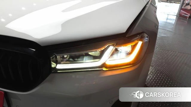 BMW 5 Series (G30) id 4434665 из Кореи 14