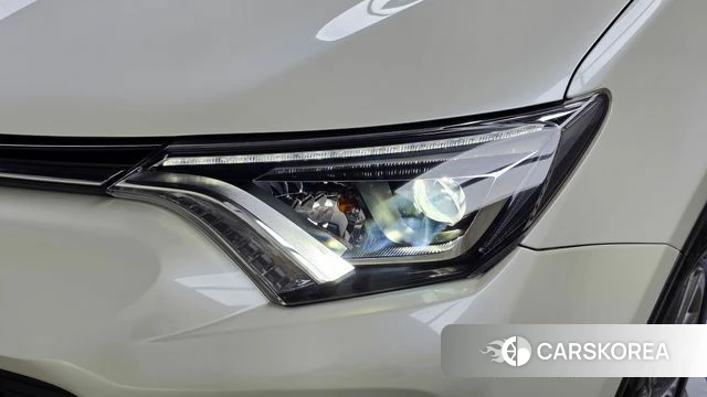 Toyota RAV4 id 4770514 из Кореи 14