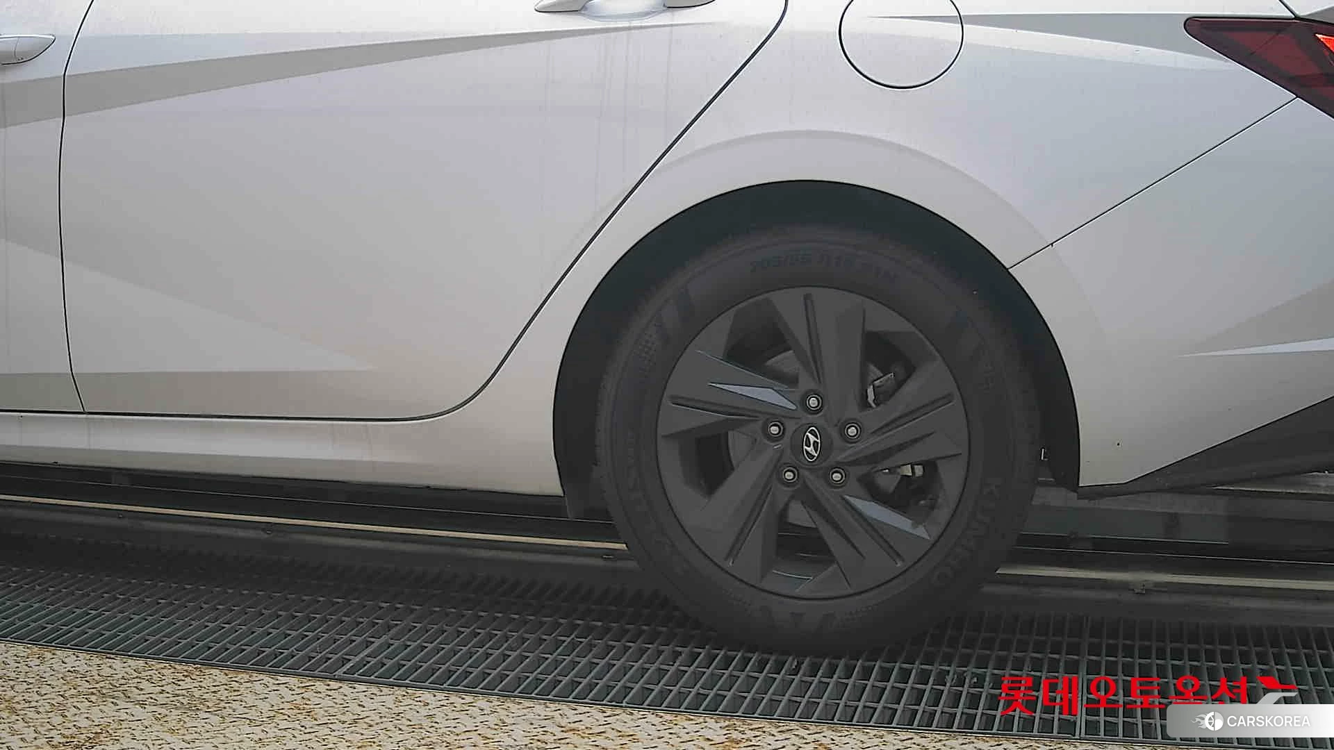 Hyundai Avante Hybrid id 4909261 из Кореи 14